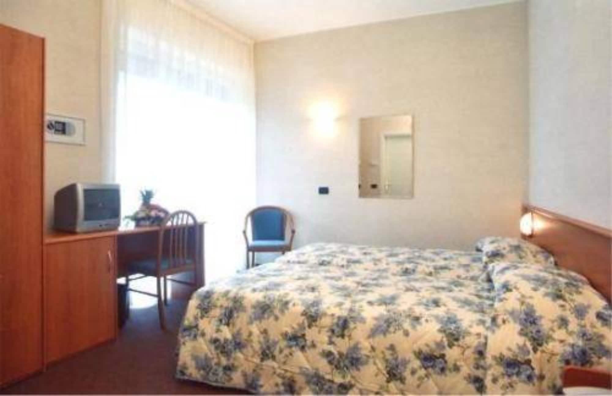 Hotel Engadina Côme Esterno foto