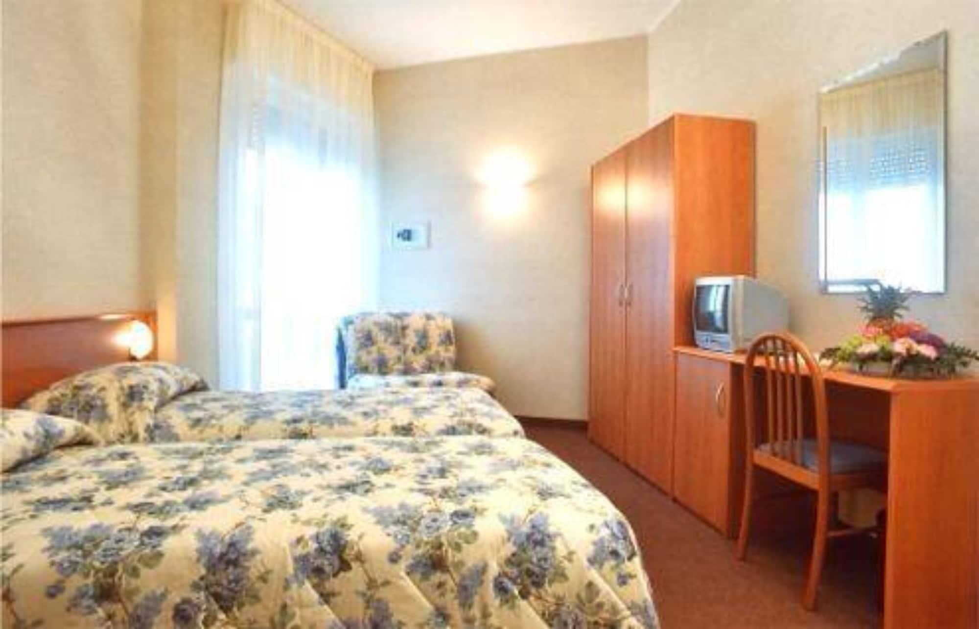 Hotel Engadina Côme Esterno foto
