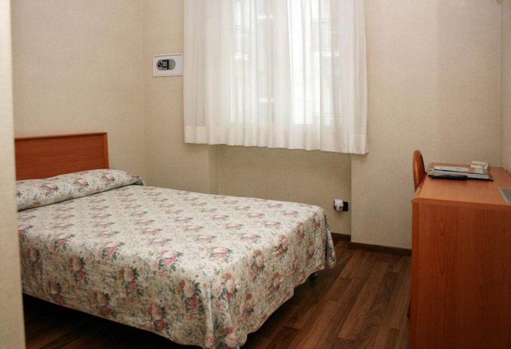 Hotel Engadina Côme Esterno foto