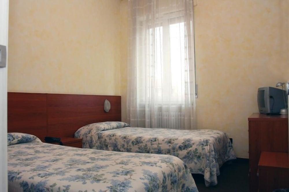 Hotel Engadina Côme Esterno foto